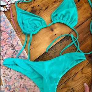 Billabong aqua bikini